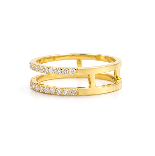 Diamond Gold Ring 18 KT  GW-3.5 G   NW-3.39 G   CVD-0.55 CTS  VVS