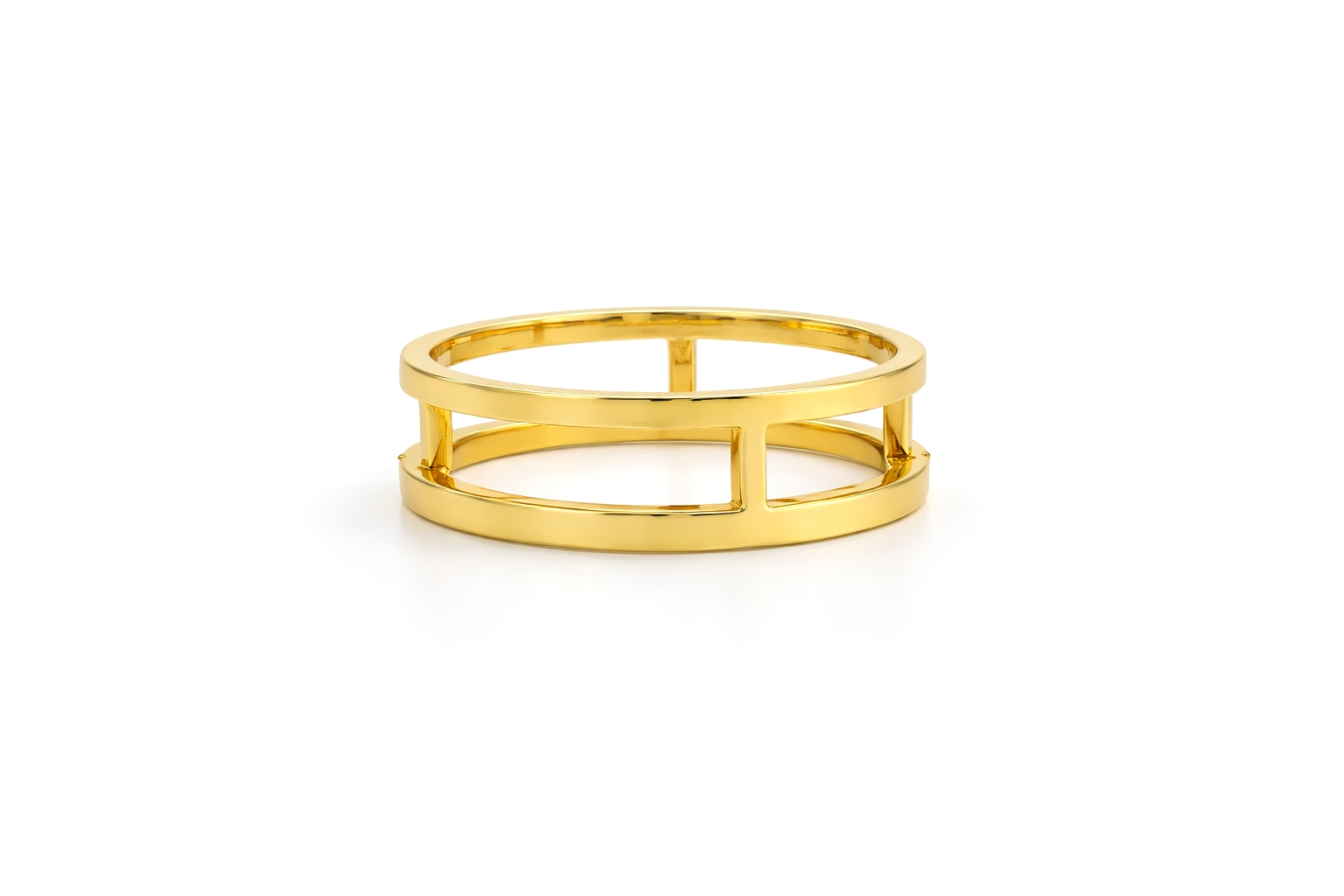 Diamond Gold Ring 18 KT  GW-3.5 G   NW-3.39 G   CVD-0.55 CTS  VVS
