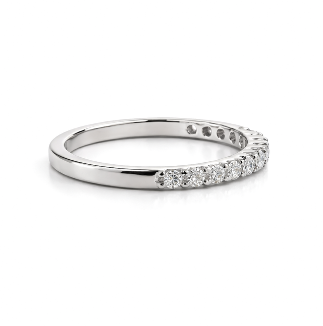 Diamond Ring 18 KT   GW-2.2 G   NW-2.07 G   CVD-0.67 CTS   VVS