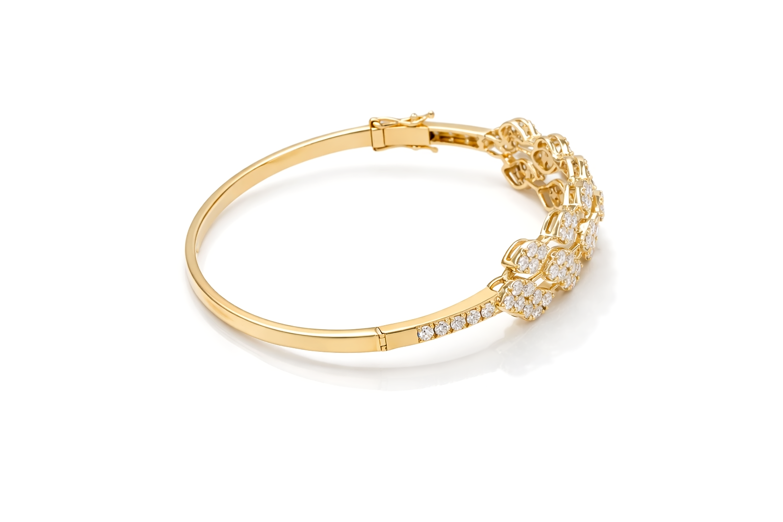 Diamond bangles  18 KT    GW-14.25 G   NW-13.73 G   CVD-2.64 CTS  VVS