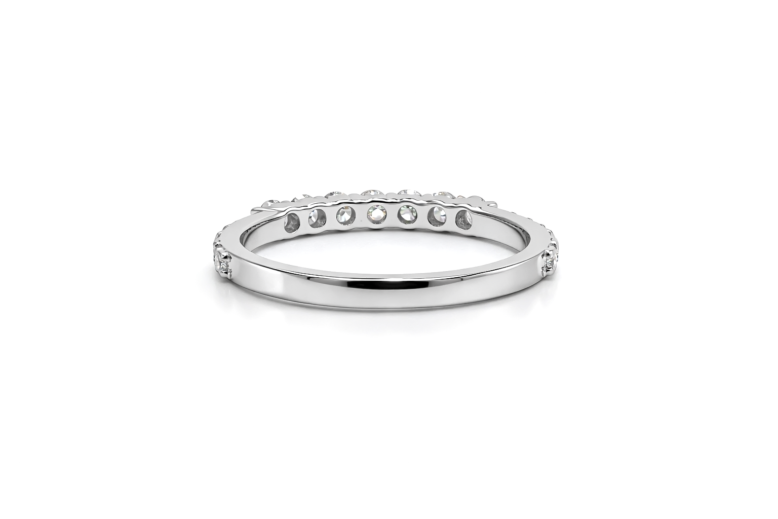 Diamond Ring 18 KT   GW-2.2 G   NW-2.07 G   CVD-0.67 CTS   VVS