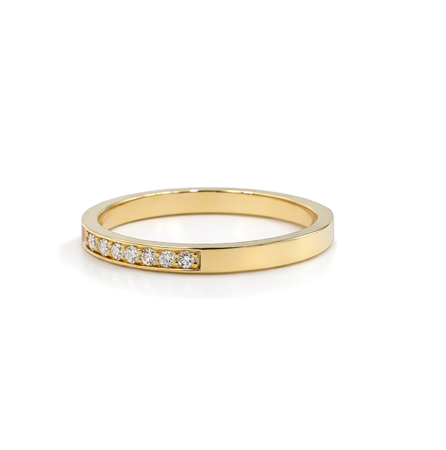 Diamond Gold Ring 18 KT  GW-2.33 G   NW-2.28 G   CVD-0.24 CTS  VVS
