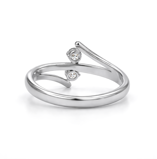 Diamond Ring  18 KT  GW-3.34 G   NW-3.29 G   CVD-0.23 CTS   VVS