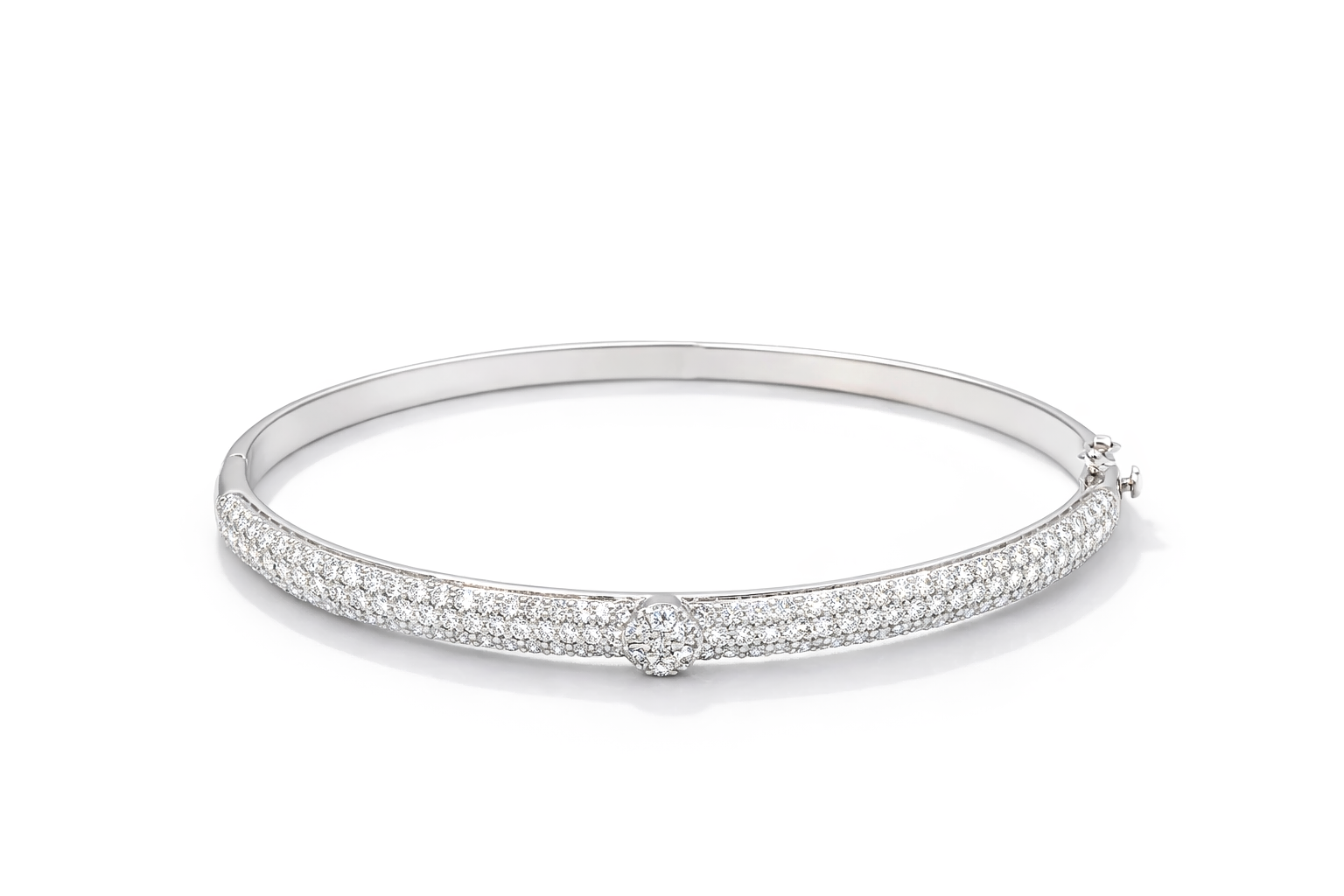 Diamond Bangles 18 KT   GW-11.34 G   NW-10.94 G   CVD-2 CTS  VVS