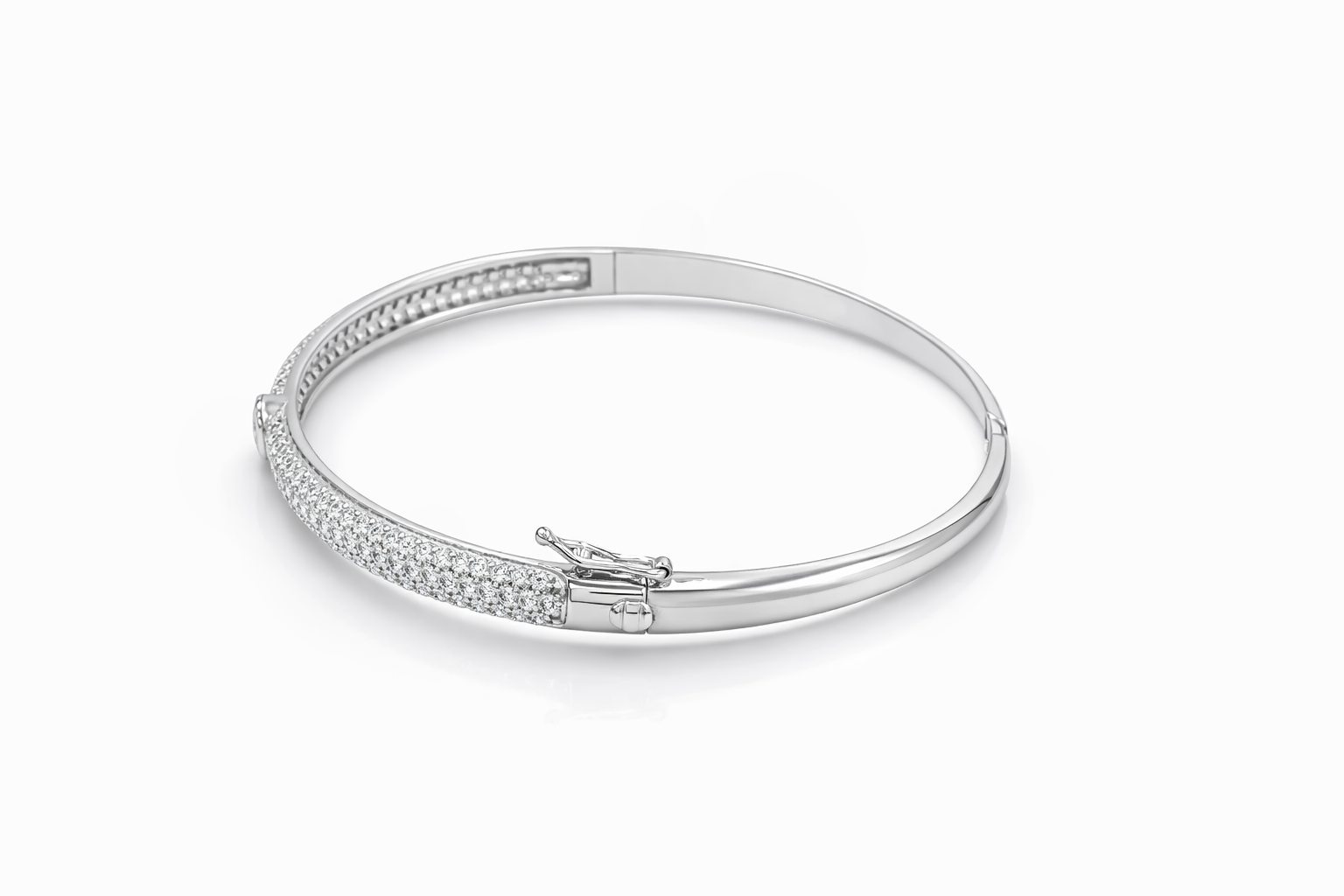 Diamond Bangles 18 KT   GW-11.34 G   NW-10.94 G   CVD-2 CTS  VVS