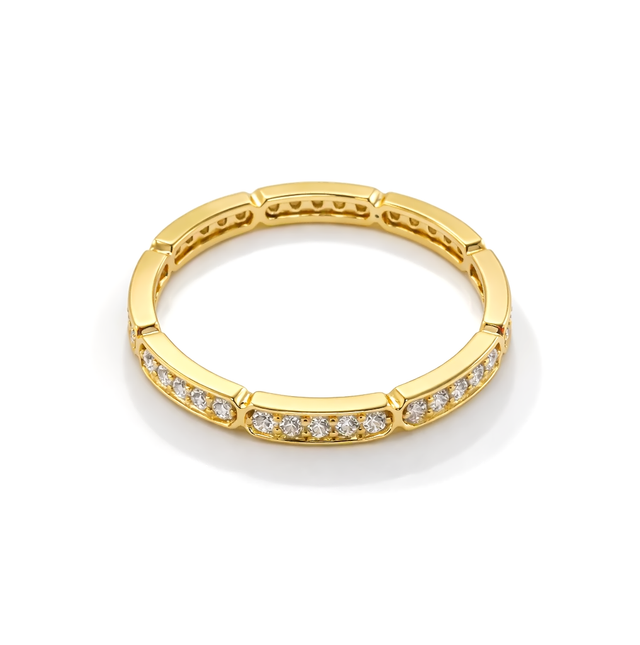 Diamond Gold Ring 18 KT  GW-2.04 G   NW-1.96 G   CVD-0.39 CTS  VVS