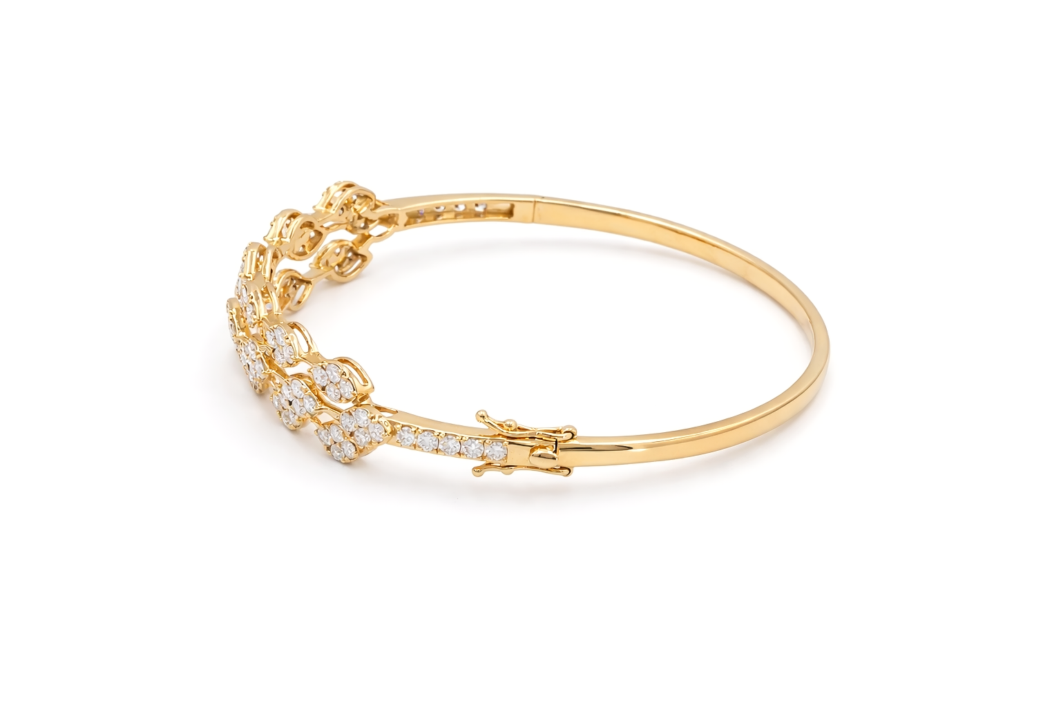 Diamond bangles  18 KT    GW-14.25 G   NW-13.73 G   CVD-2.64 CTS  VVS