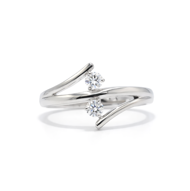 Diamond Ring  18 KT  GW-3.34 G   NW-3.29 G   CVD-0.23 CTS   VVS