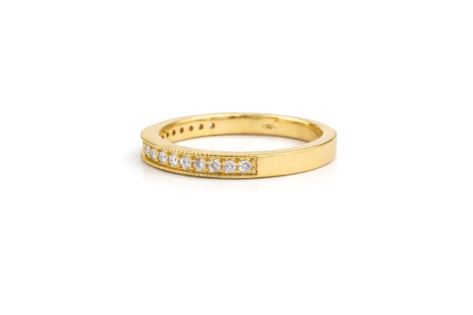 Diamond Gold Ring  18 KT   GW-3.6 G   NW-3.56 G   CVD-0.22 CTS  VVS