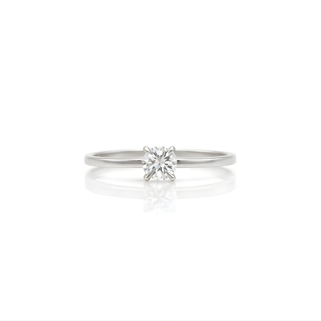 Silver Ring 18 KT  GW-2.25 G   NW-2.08 G   CVD-0.86 CTS  VVS