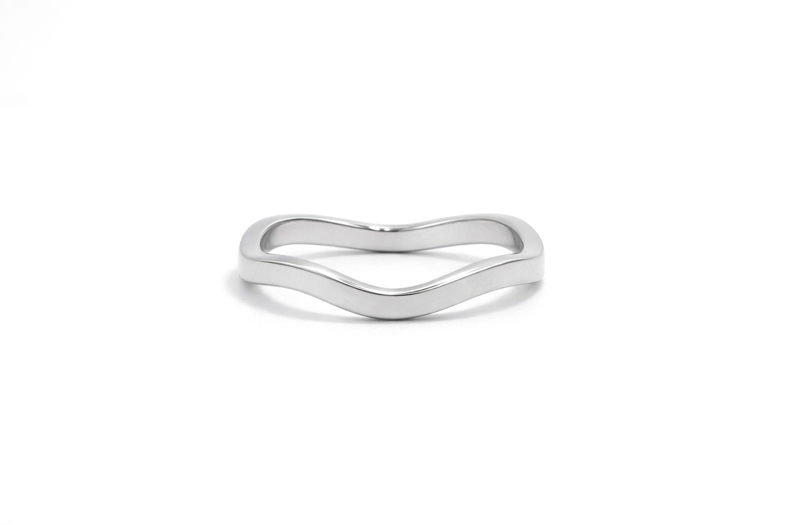 Diamond Ring 18 KT  GW-2.03 G   NW-1.98 G  CVD-0.25 CTS  VVS