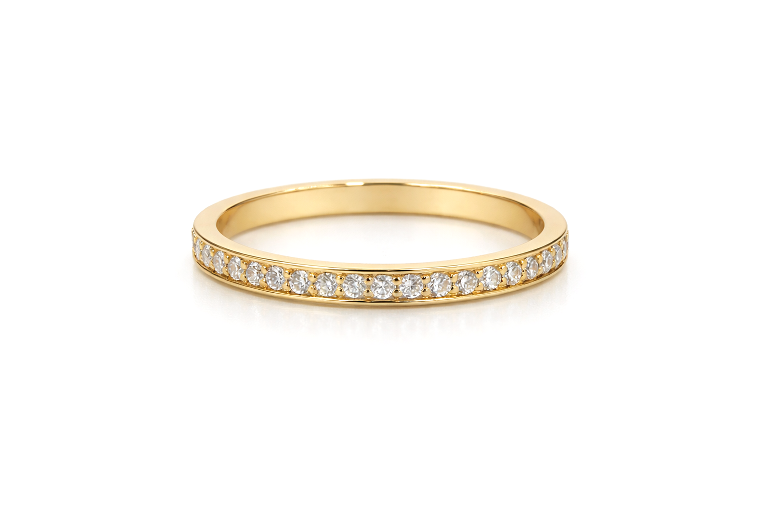 Diamond Gold Ring 18 KT  GW-2.33 G   NW-2.28 G   CVD-0.24 CTS  VVS