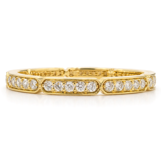 Diamond Gold Ring 18 KT  GW-2.04 G   NW-1.96 G   CVD-0.39 CTS  VVS