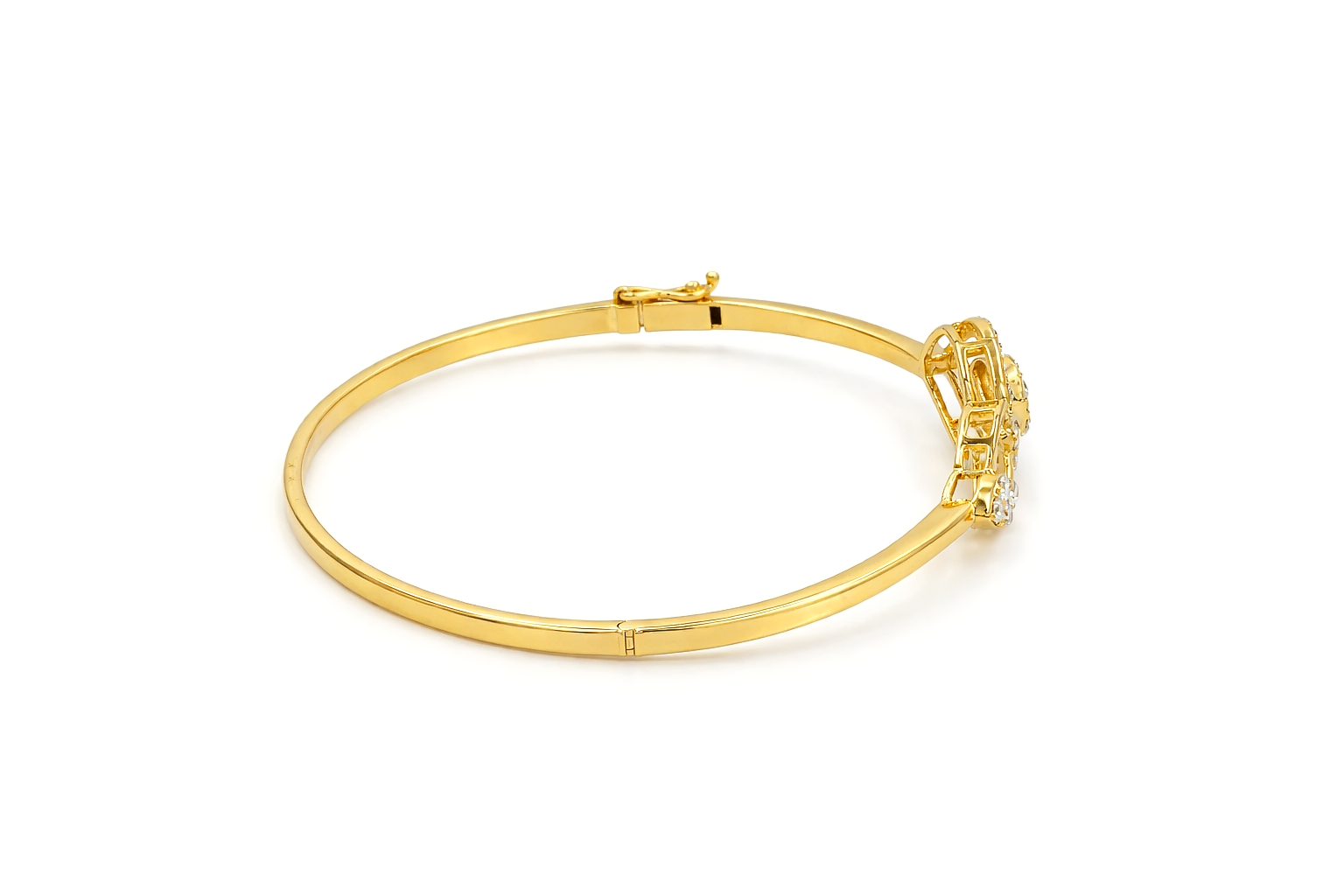 Diamond Bangles 18 KT  GW-11.31 G   NW-11.15 G   CVD-0.81 CTS  VVS