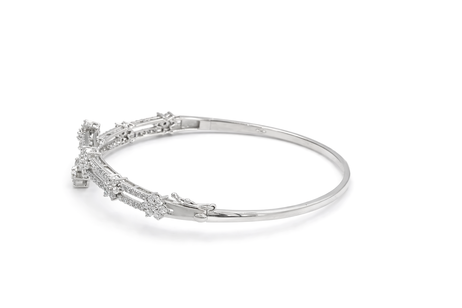 Diamond Bangles 18 KT  GW-11.75 G   NW-11.31 G   CVD-2.19 CTS  VVS