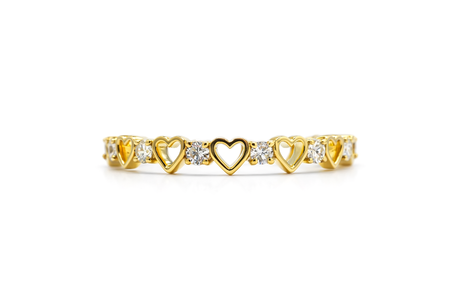 Diamond Gold Ring  18 KT  GW-1.68 G   NW-1.60 G   CVD-0.38 CTS   VVS