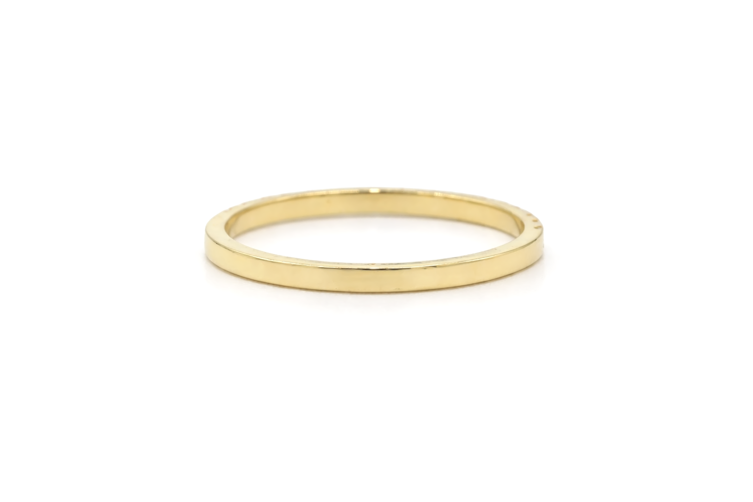 Diamond Gold Ring 18 KT   GW-1.46 G   NW-1.37 G   CVD-0.43 CTS  VVS