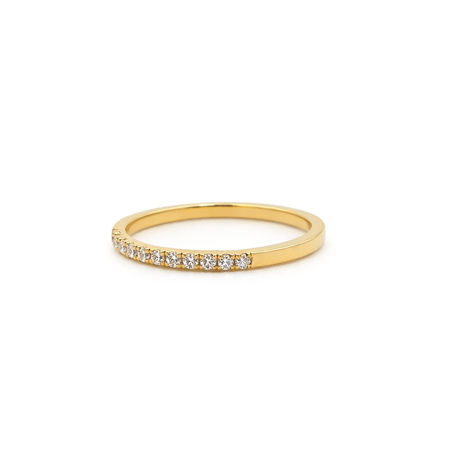 Diamond Gold  Ring 18 KT  GW-1.43 G   NW-1.34 G   CVD-0.43 CTS  VVS