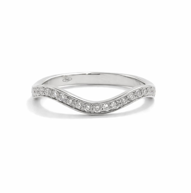 Diamond Ring 18 KT  GW-2.03 G   NW-1.98 G  CVD-0.25 CTS  VVS