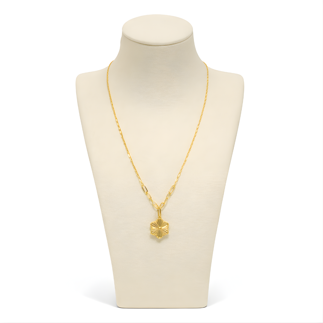 Necklace Set 22KT  3.9 G