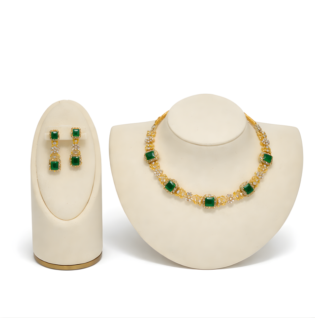 Necklace Set 22 KT 33.3 G